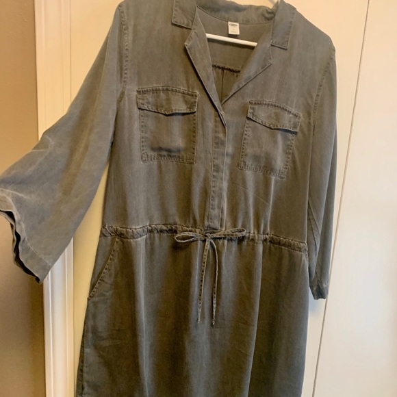 Grey Dress - Picture 2 of 5